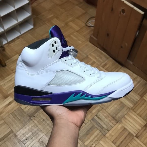 Grape 5 Jordan’s sz 11 - Picture 7 of 7